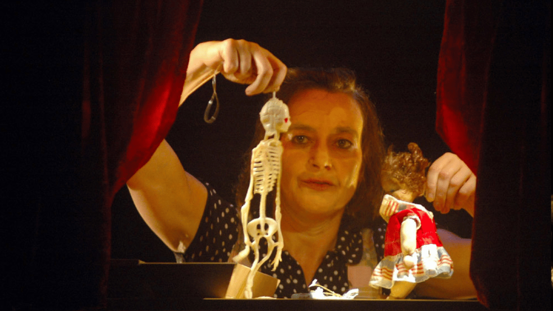 Die Tochter des Sargmachers © Casamax Theater